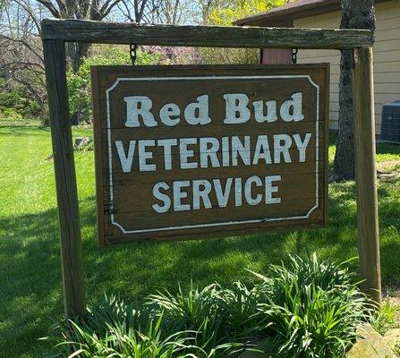 Red Bud Veterinary Service Sign