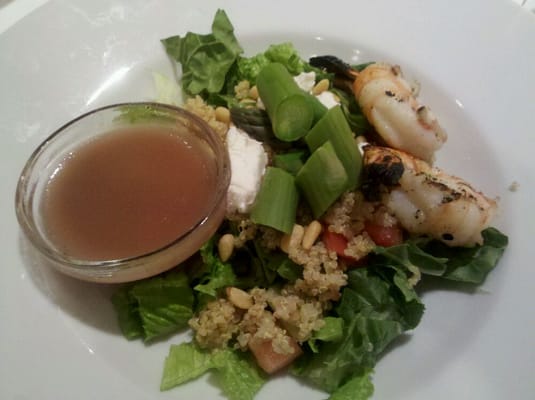 Grilled lemon shrimp salad