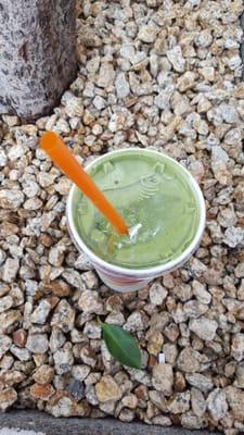 Matcha green tea smoothie, made with almond milk and thus vegan!