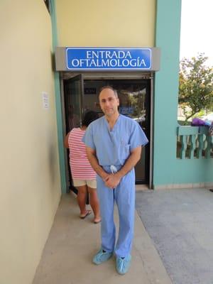 Dr. Nader Moinfar overseas doing mission work in Honduras.