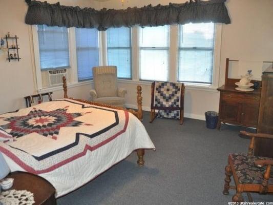 Large bedroom w/ gorgeous views!