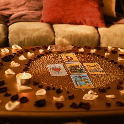 A 5 card tarot spread can bring clarity to any situation.