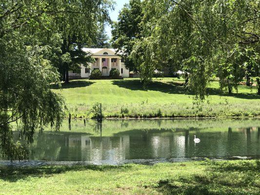 Circa 1800 manor home in "Little" Washington, VA