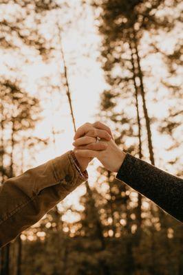 engagement session in the snowy northern az