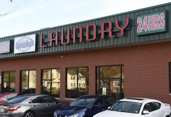 SuperSuds Laundromat