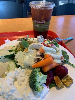 Salad with a sweet tea