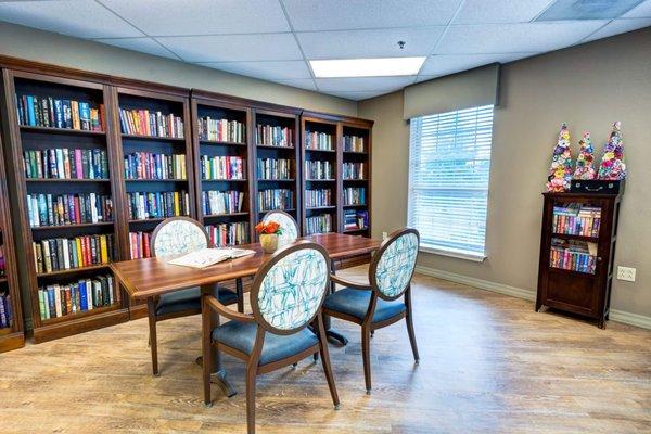 Laketown Village | Assisted Living & Memory Care | Kenner, LA | Library