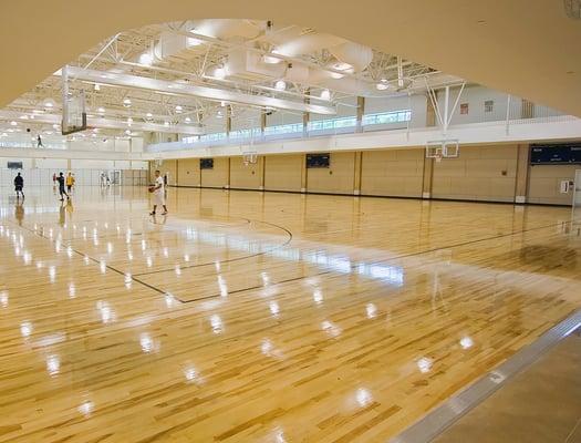 Three wood-floor courts are available for volleyball and basketball; their impact-cushioned floors are comfortable on players' joints.