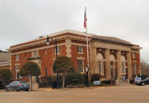 Old Post Office, Fillmore and Foote Streets now Farmers and Merchants Bank