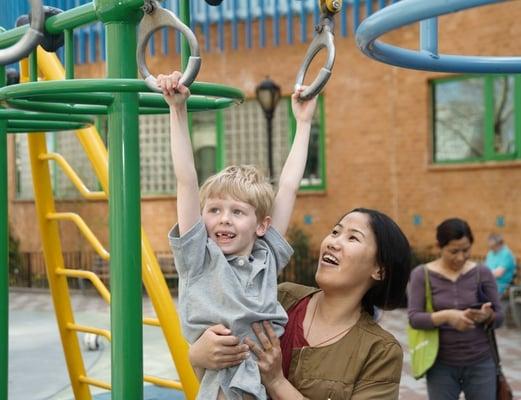 Tibetan Care offers full-time and part-time nannies and baby nurses in the New York metro area.