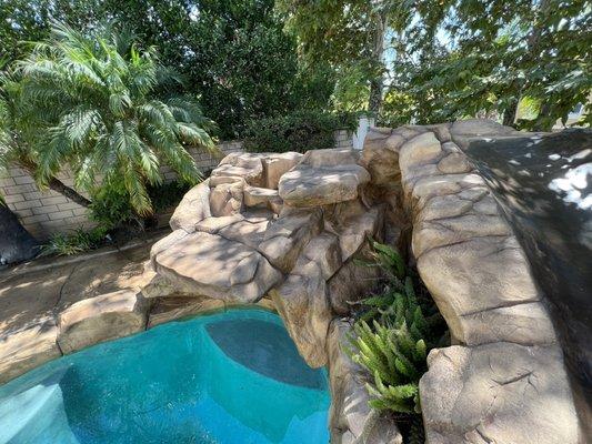 Pool rocks restoration