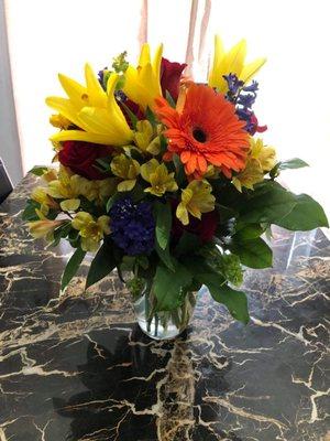 Beautiful cheerful bouquet