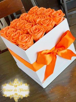 Roses Squared Luxury Box