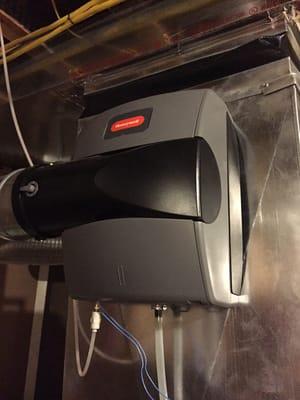 Whole home humidifier