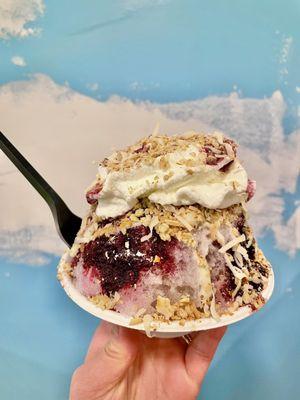 "Blueberry muffin" shaved ice with Cinnamon Toast cereal milk ice cream