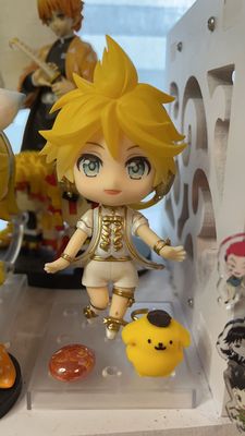 My Len Nendoroid!! He's super pretty