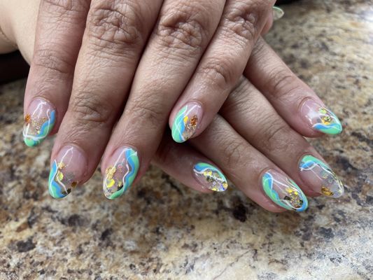 Encapsulated nails and 3-d nail art