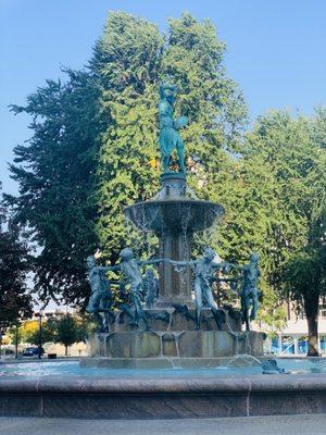 Depew Memorial Fountain