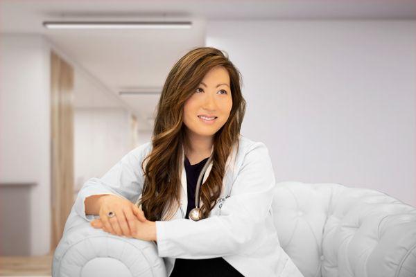 Julie Huang-Lionnet is a Harvard & Hopkins-trained, board-certified anesthesiologist and interventional pain physician.