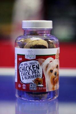 MediPets CBD Dog Treats Chicken, Chickpea & Blueberry Biscuits feature over 16mg of CBD (cannabidiol) per treat.