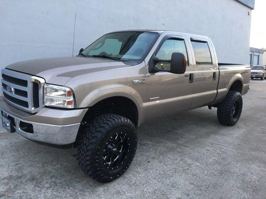 Noah and staff did an awesome job on my truck 4" Zone lift with 35" Toyo MT's on Moto Metal 962's -24mm. Very happy with my rig. Thx Guys!!