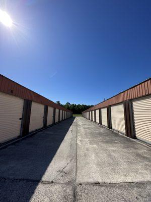 10x10 and 10x15 storage units with roll up doors