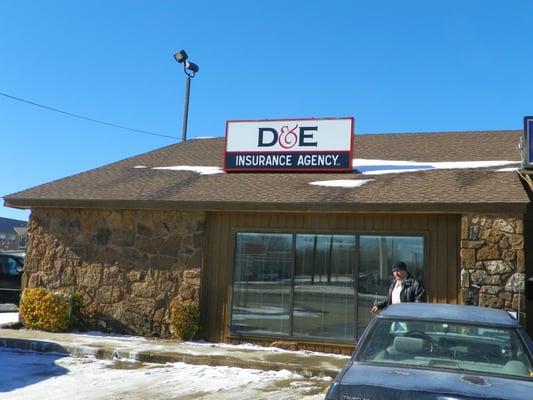 D & E Insurance Agency Office