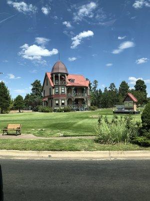 Such a pretty house