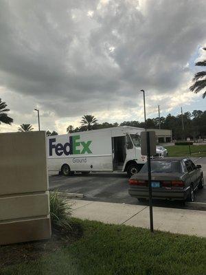 FedEx Ship Center