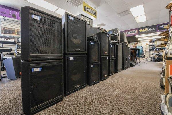 Pro audio land is always chock full of new and used powered speakers, mixers, and accessories.