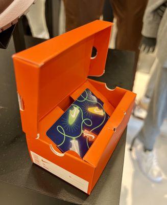 Look at this super cute mini Nike shoe box for your gift card. I cannot with all this cuteness!!!