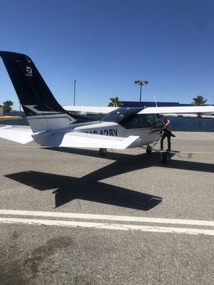 I'm flying this baby! @San Carlos Airport CA Mon 6/27/22