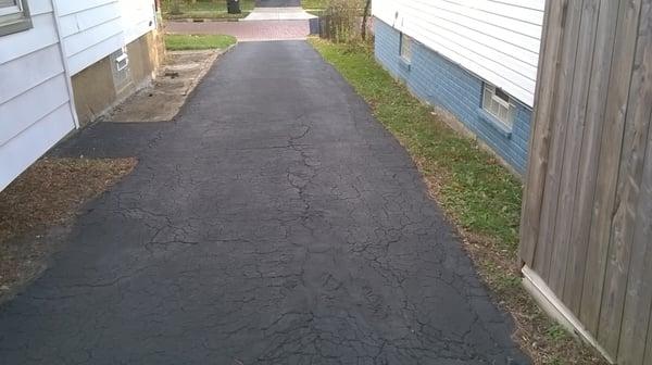 driveway sealer