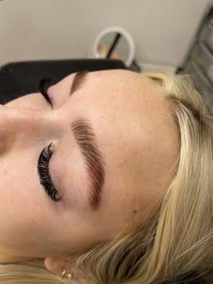 Brow Lamination & Tint