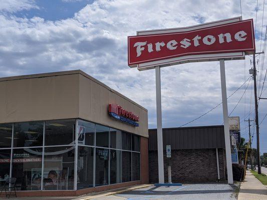 Firestone Complete Auto Care