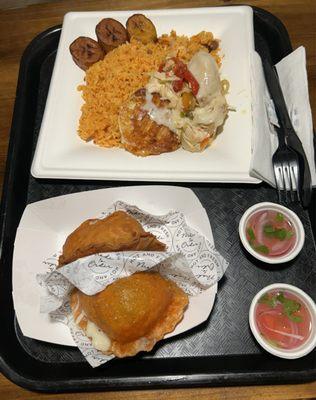 Empanadas and chicken sofrito plate