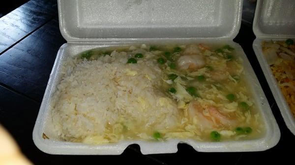 Shrimp with Lobster Sauce lunch special.  So disappointed that it was packaged like this... I enjoy eating my rice separately.