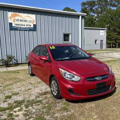 15 Hyundai Accent 
85,258 miles
$7999 DMV fees included