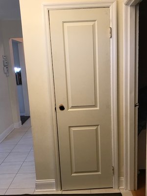 Hallway door. Same thing as the other hallway door. Cuts are all off and a large gap between the door and the frame.