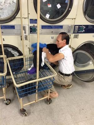 Rude guy that works at College Laundry