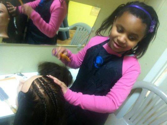 Girls Beauty Shop Class