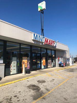 Entrance to Mini Mart