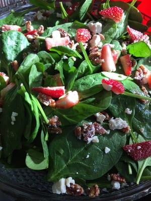 Strawberry Spinach Salad