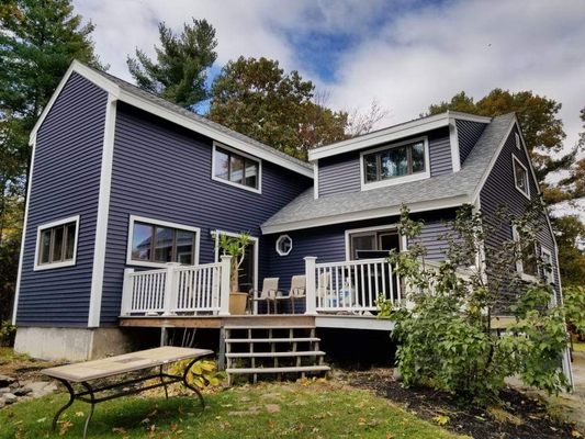 Beautiful Market Square by exterior portfolio vinyl siding installation.  Salem NH 2019