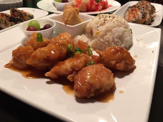 General chicken lunch plate