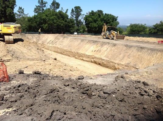 Grading of a basement.