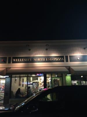 Wellesley North End Pizza -- 7 Washington Street / Route 16, Wellesley           Storefront