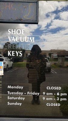 Shoes, Bags, Vacuums, Misc Items Repaired Plus Keys Copied