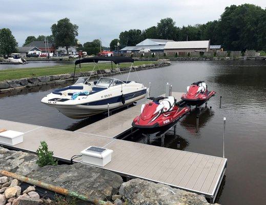 Floating Dock and Hydraulic Lifts