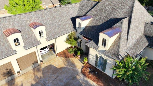 Architectural roof in Flowood, Mississippi installed by Scott roofing